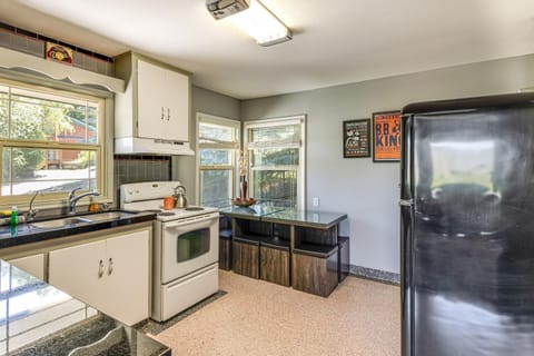 Mountain Views Walkable Lava Hot Springs Home! House in Lava Hot Springs