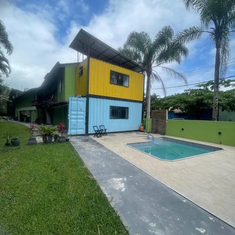 Property building, Day, Pool view, Swimming pool