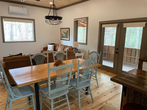 The Longleaf Cabin Cabin in Georgia
