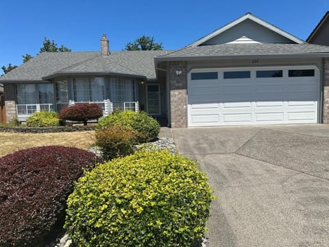 Serene home House in Troutdale