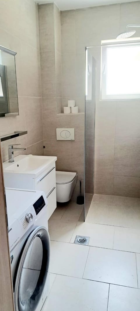 DaVita Apartment in Novalja