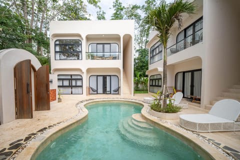 Property building, Swimming pool