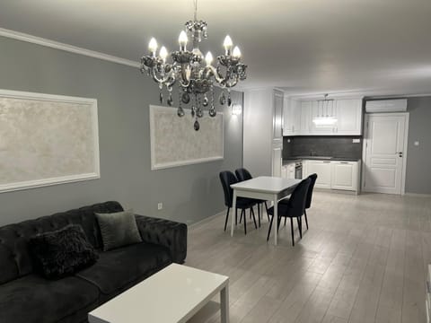 ЛУКСОЗНИ АПАРТАМЕНТИ ДАРИС-free parking Apartment in Stara Zagora, Bulgaria