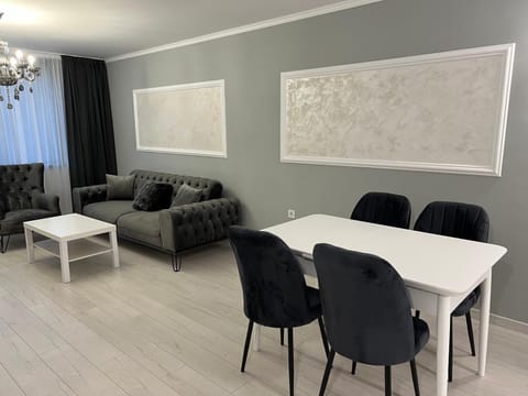 ЛУКСОЗНИ АПАРТАМЕНТИ ДАРИС-free parking Apartment in Stara Zagora, Bulgaria