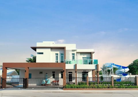 Property building, Day