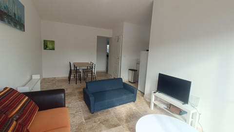 Maison calme près de la mer Chalet in Étables-sur-Mer