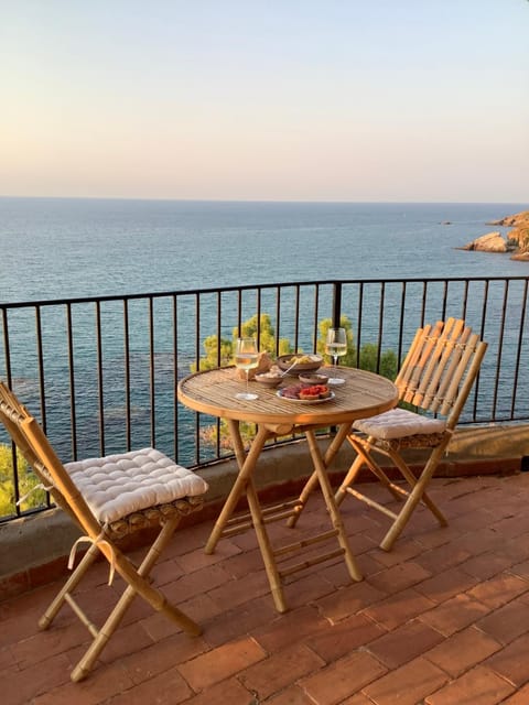 View (from property/room), Balcony/Terrace, Sea view
