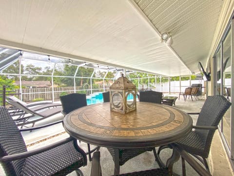 Siesta Key Paradise, Vacation Pool Home, Near Beach, Restaurants and More House in Siesta Beach