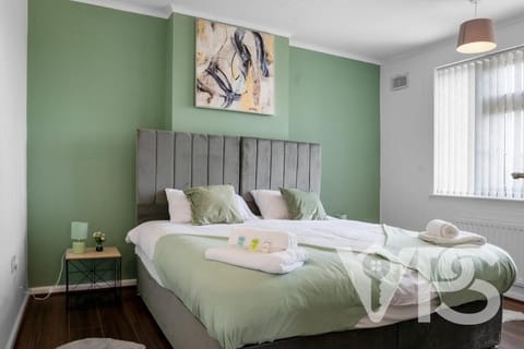 Family&GroupRetreat GamesRoom Villa in Leicester