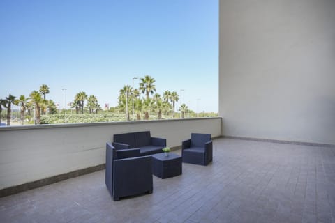 Sky Gate - Red Suite by the Airport Apartment hotel in Bari