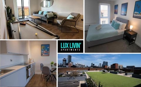 Luxury 2 Bed Penthouse Manchester Large Balcony Apartment in Salford