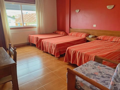 bunk bed, Inner courtyard view