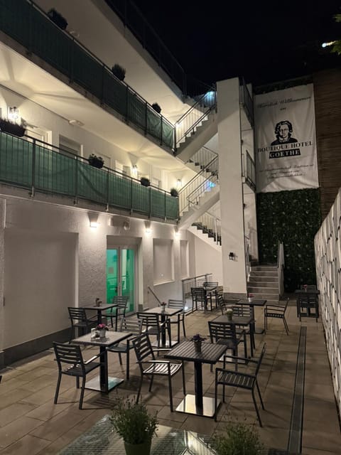 Patio, Seating area
