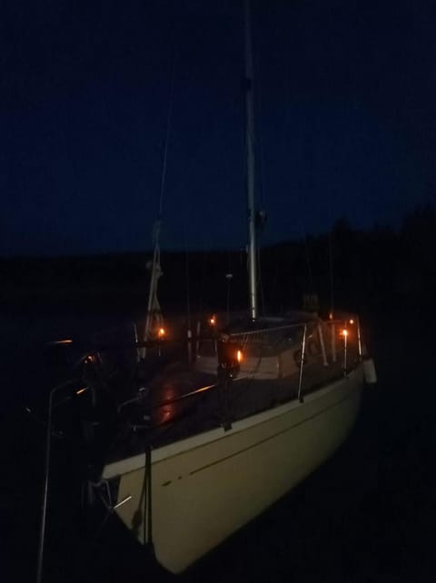 Accommodation on a sailboat in Sysmä harbour Docked boat in Finland