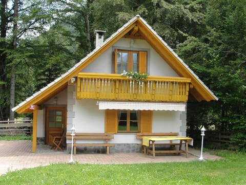 Property building, Patio, Day