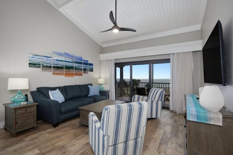 2531 Beach Villa- Captiva Three Bedroom Executive Penthouse Residence House in Sanibel Island