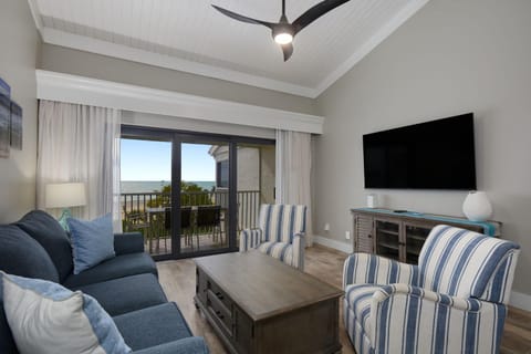 2531 Beach Villa- Captiva Three Bedroom Executive Penthouse Residence House in Sanibel Island