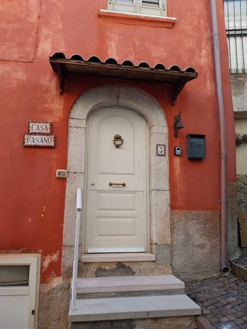 Facade/entrance, Day