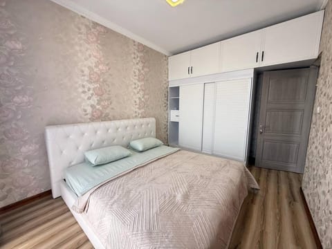Bed, Bedroom, wardrobe