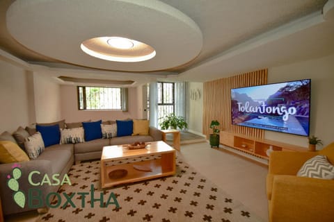 Living room, Seating area, Evening entertainment