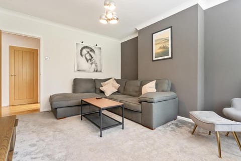 Coastal Garden Retreat House in Poole