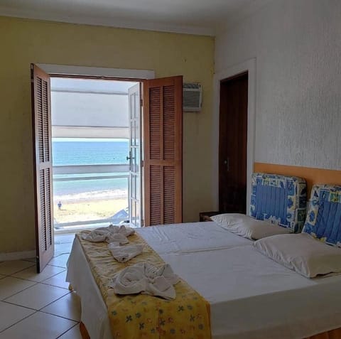 Photo of the whole room, Bedroom, Sea view