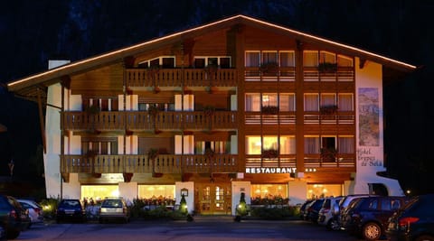 Property building, Night