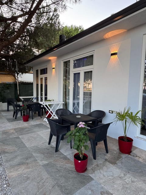 Property building, Patio, Garden, Garden view, Inner courtyard view