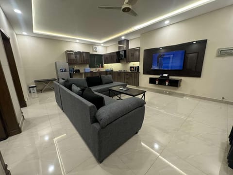 Communal lounge/ TV room