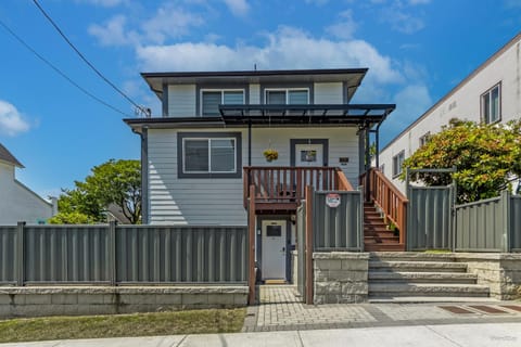 Property building, Day, Street view