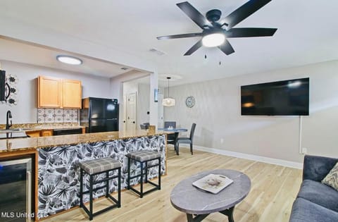 Coastal Shores Condo Apartment hotel in Biloxi