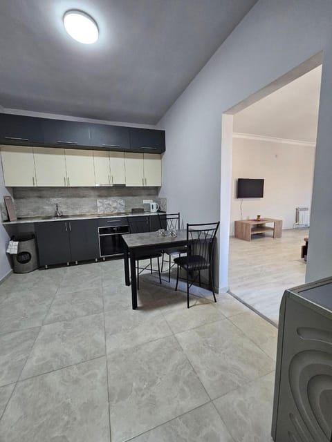 Kitchen or kitchenette, Living room, Dining area, pet friendly, stove, kitchen