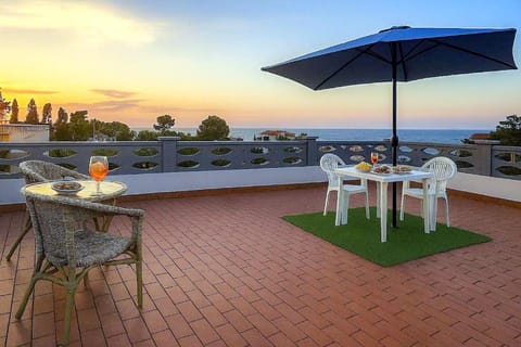 View (from property/room), Balcony/Terrace, Balcony/Terrace, Sea view, Sunset