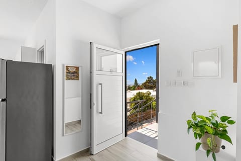 Property building, Facade/entrance, Neighbourhood