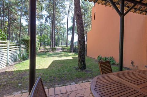 Patio, Day, Natural landscape, Garden, Garden view