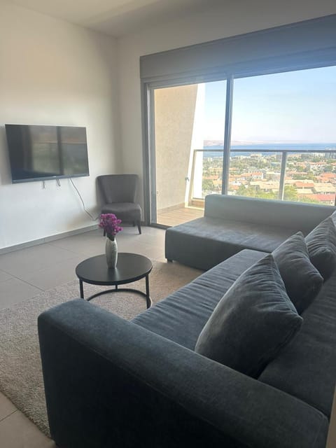 View (from property/room), View (from property/room), Living room, City view, City view, Mountain view, Mountain view, Sea view, Sea view