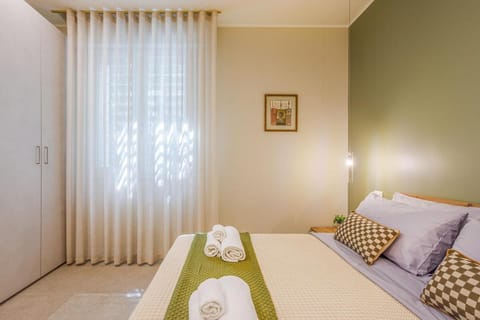 Bed, Photo of the whole room, Bedroom, towels, wardrobe