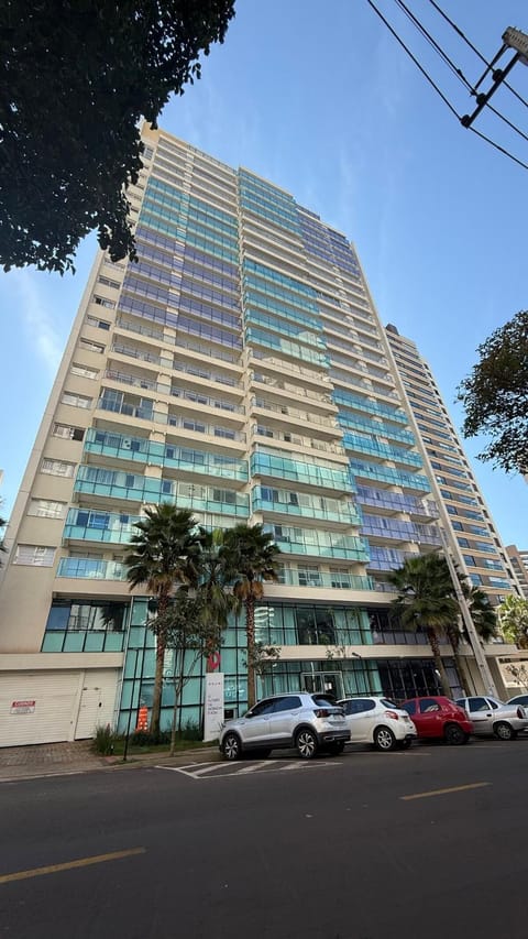 Facade/entrance, Location