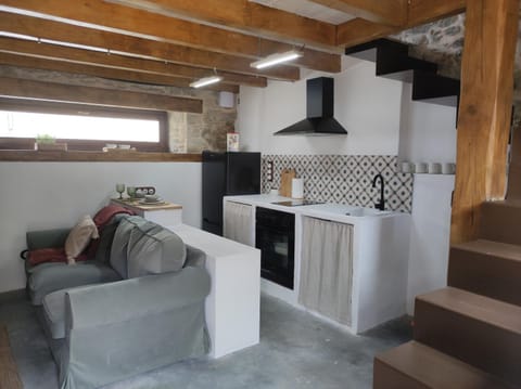 Kitchen or kitchenette, Living room