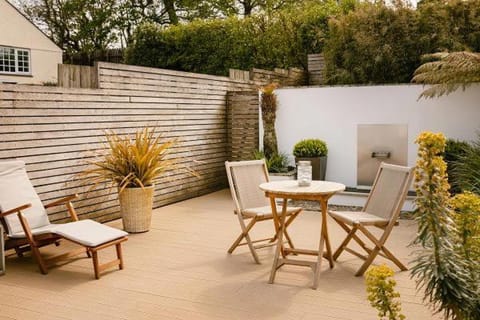 Patio, Garden, Balcony/Terrace