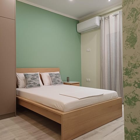 Bed, Bedroom, air conditioner