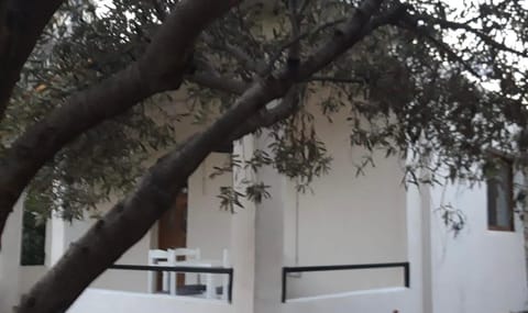 Take Ksamil House Apartment in Ksamil