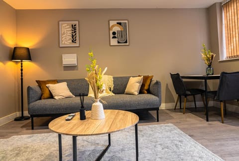 Living room, Lounge or bar, Seating area, Dinner