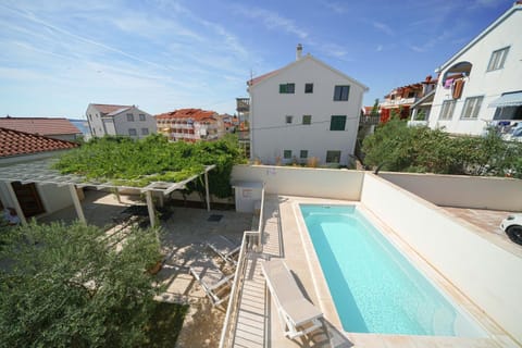 Patio, Day, Garden, Garden view, Pool view, Swimming pool, sunbed