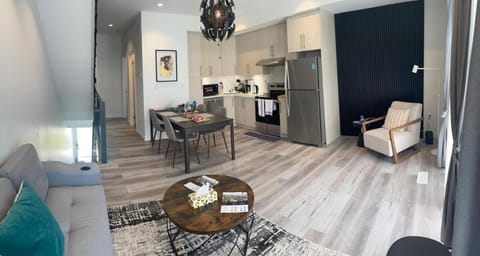 Two Adjacent 4 Bedroom Townhouse Units in the Fallsview District Walk to the Falls House in Niagara Falls