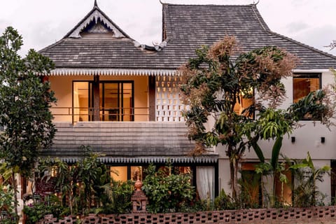 Property building, Garden view