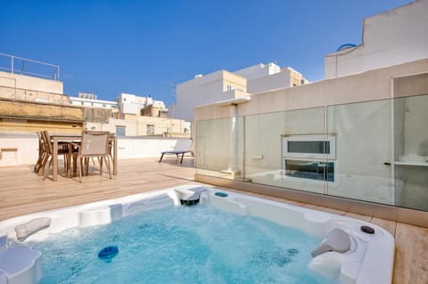 Impressive 3 bedrooms, sun terrace, jacuzzi AMRA1-1 House in Sliema