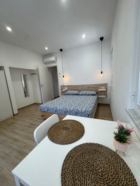 Casette in centro Por Siempre Cuatro House Apartment in Ischia