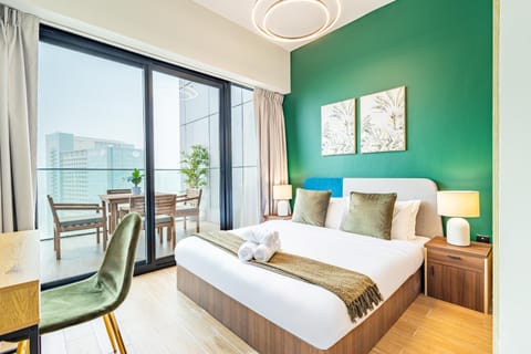 Duplex - 5 min walk from Cleveland, ADGM & Galleria Mall - 3BDR - Maryah Island & ADGM - Huge Balcony - Full Canal & City Views - Perfect for Families & Groups Apartment in Abu Dhabi