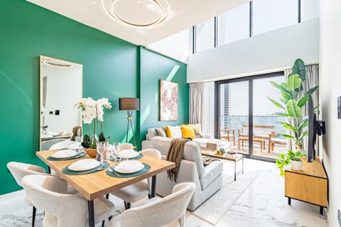 Duplex - 5 min walk from Cleveland, ADGM & Galleria Mall - 3BDR - Maryah Island & ADGM - Huge Balcony - Full Canal & City Views - Perfect for Families & Groups Apartment in Abu Dhabi